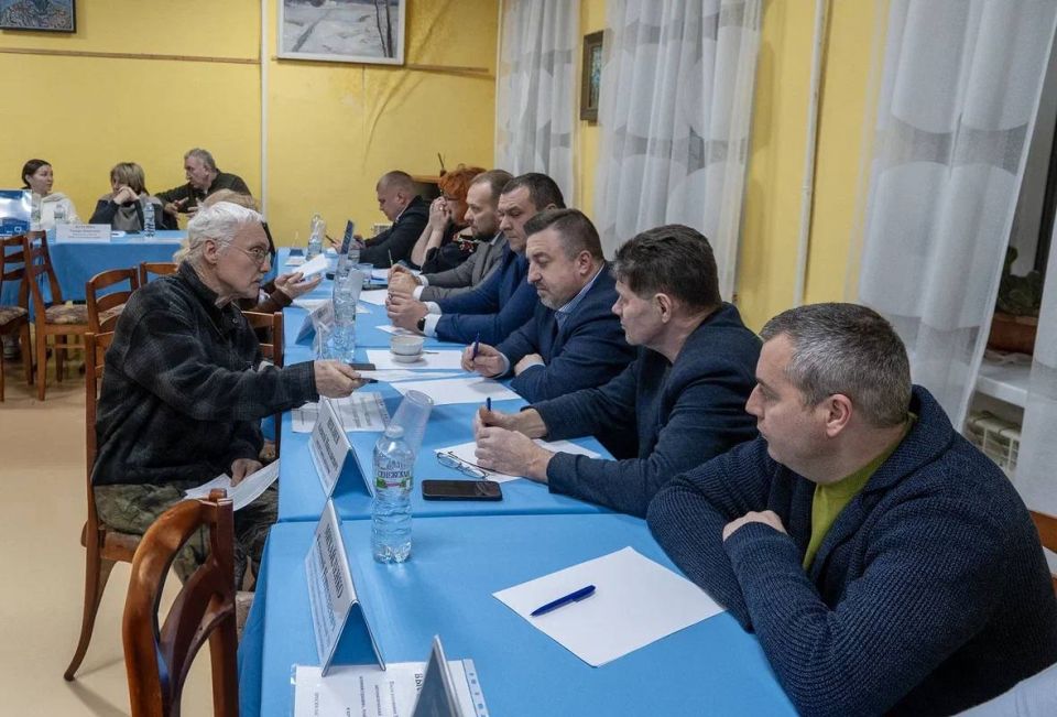 На выездной администрации в Шереметьевском обсудили расширение дорог Долгопрудного На выездной администрации в Шереметьевском обсудили расширение дорог Долгопрудного