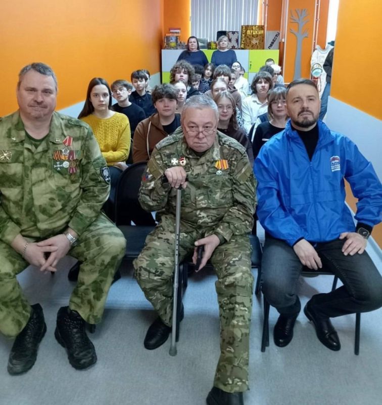 � ������ ������� ������ V �������� ��������� ������ ������� ������� � ������������� ���������� � 3 ������ ���-������� ���������� ���������. �������� � ������