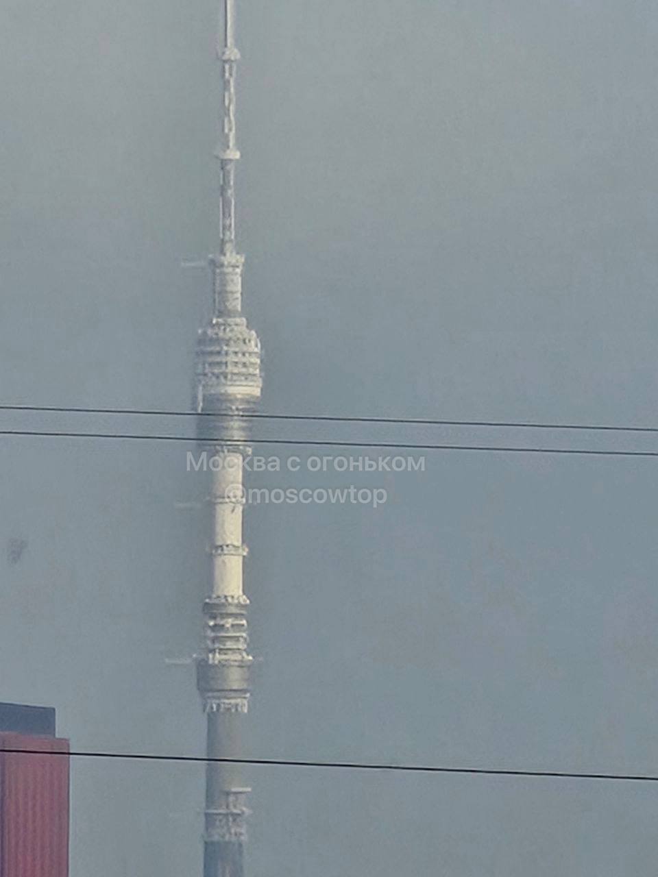 В сети пишут, что Останкинская башня заиндевела