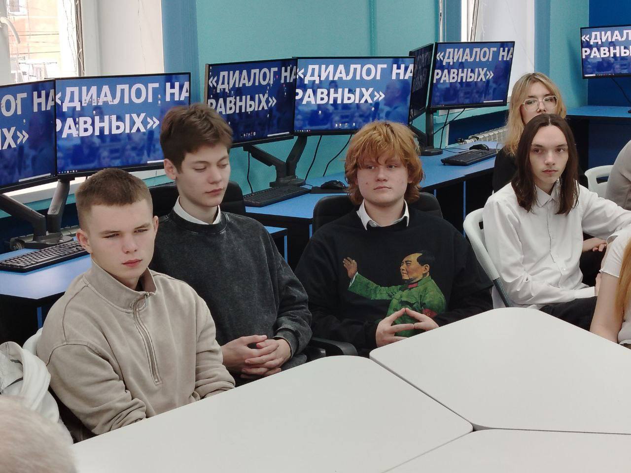 СТУПИНО. В преддверии Дня студента встретился с самым активными и талантливыми ребятами из Ступинского техникума им. А.Т. Туманова СТУПИНО. В преддверии Дня студента встретился с самым активными и талантливыми ребятами из Ступинского техникума им. А.Т. Туманова