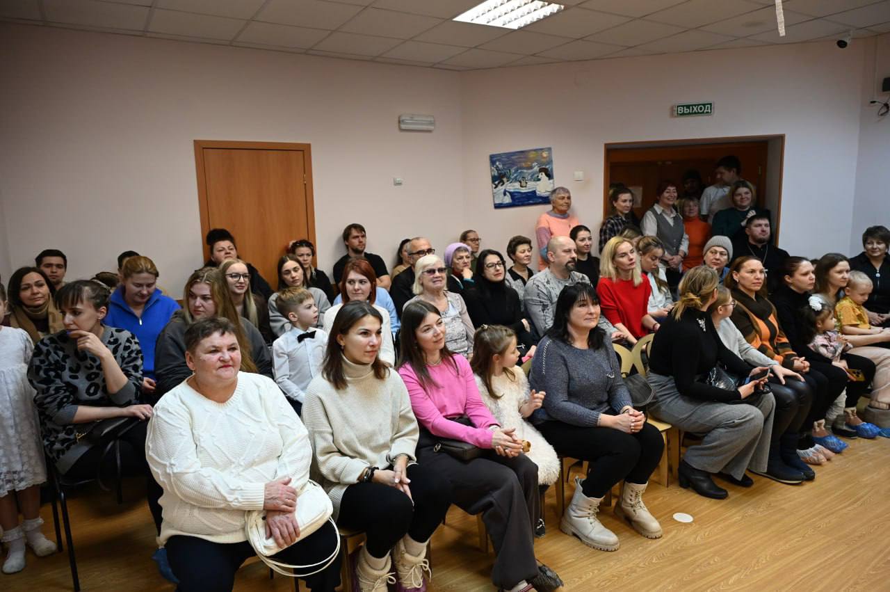 В дошкольном отделении «Умка» состоялась благотворительная ярмарка «Дружба народов в помощь братьям нашим меньшим», организованная в поддержку приюта для бездомных животных «ЗоозащитаПлюс» В дошкольном отделении «Умка» состоялась благотворительная ярмарка «Дружба народов в помощь братьям нашим меньшим», организованная в поддержку приюта для бездомных животных «ЗоозащитаПлюс»