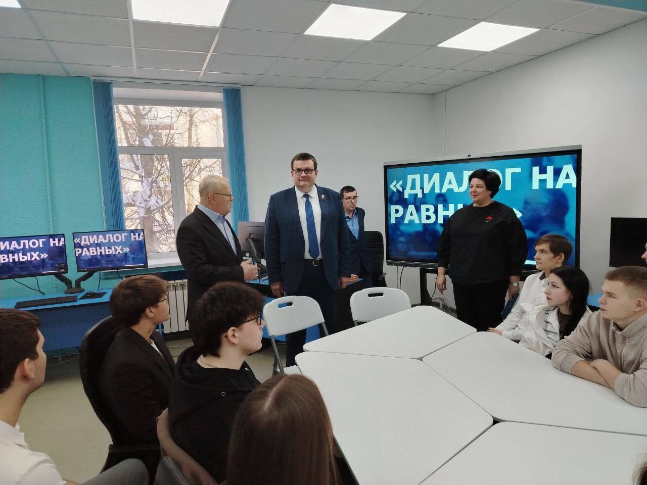 СТУПИНО. В преддверии Дня студента встретился с самым активными и талантливыми ребятами из Ступинского техникума им. А.Т. Туманова СТУПИНО. В преддверии Дня студента встретился с самым активными и талантливыми ребятами из Ступинского техникума им. А.Т. Туманова