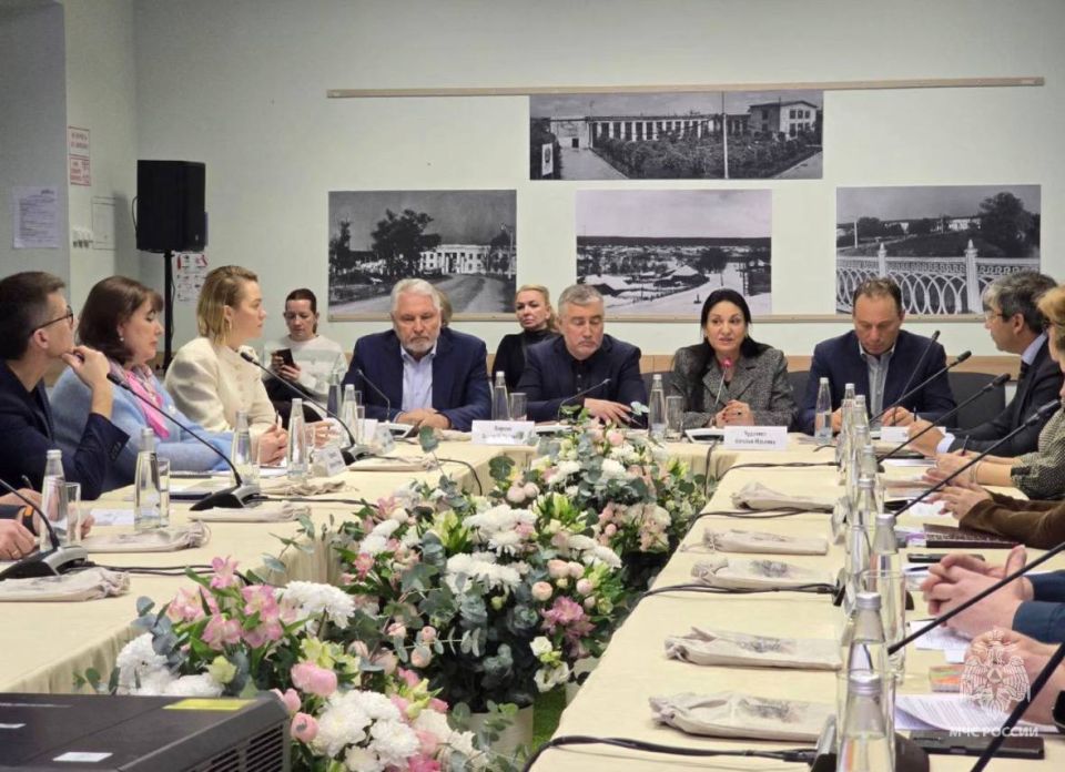 Сотрудники МЧС России и бизнес-сообщество Наро-Фоминска обсудили вопросы пожарной безопасности