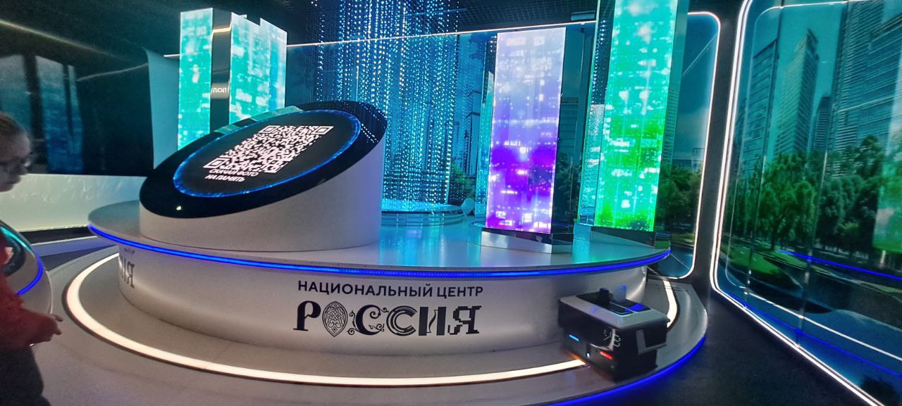 Участники Движения Первых из МБОУ СОШ №3 совершили увлекательное путешествие в мир культуры и творчества, посетив Национальный Центр «Россия» 24 января!