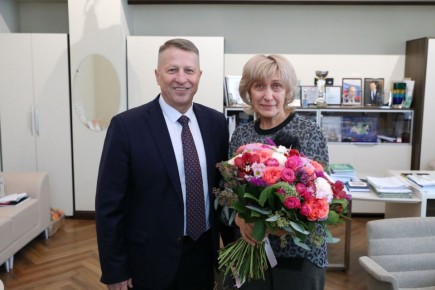 ����� ������������� ��������� � ���� �������� ��������� ������-����� ������ �������