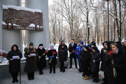 ������, ����������� 82-�� ��������� ������� ������ ������� ����������, ������ � ��������