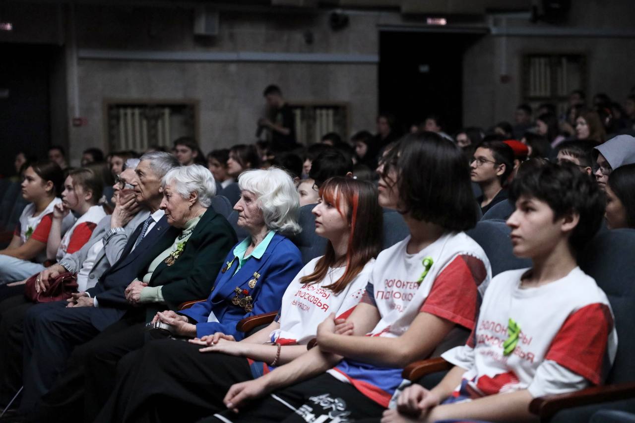 Юлия Купецкая: Непокоренный Ленинград, мы помним подвиг твой! Юлия Купецкая: Непокоренный Ленинград, мы помним подвиг твой!