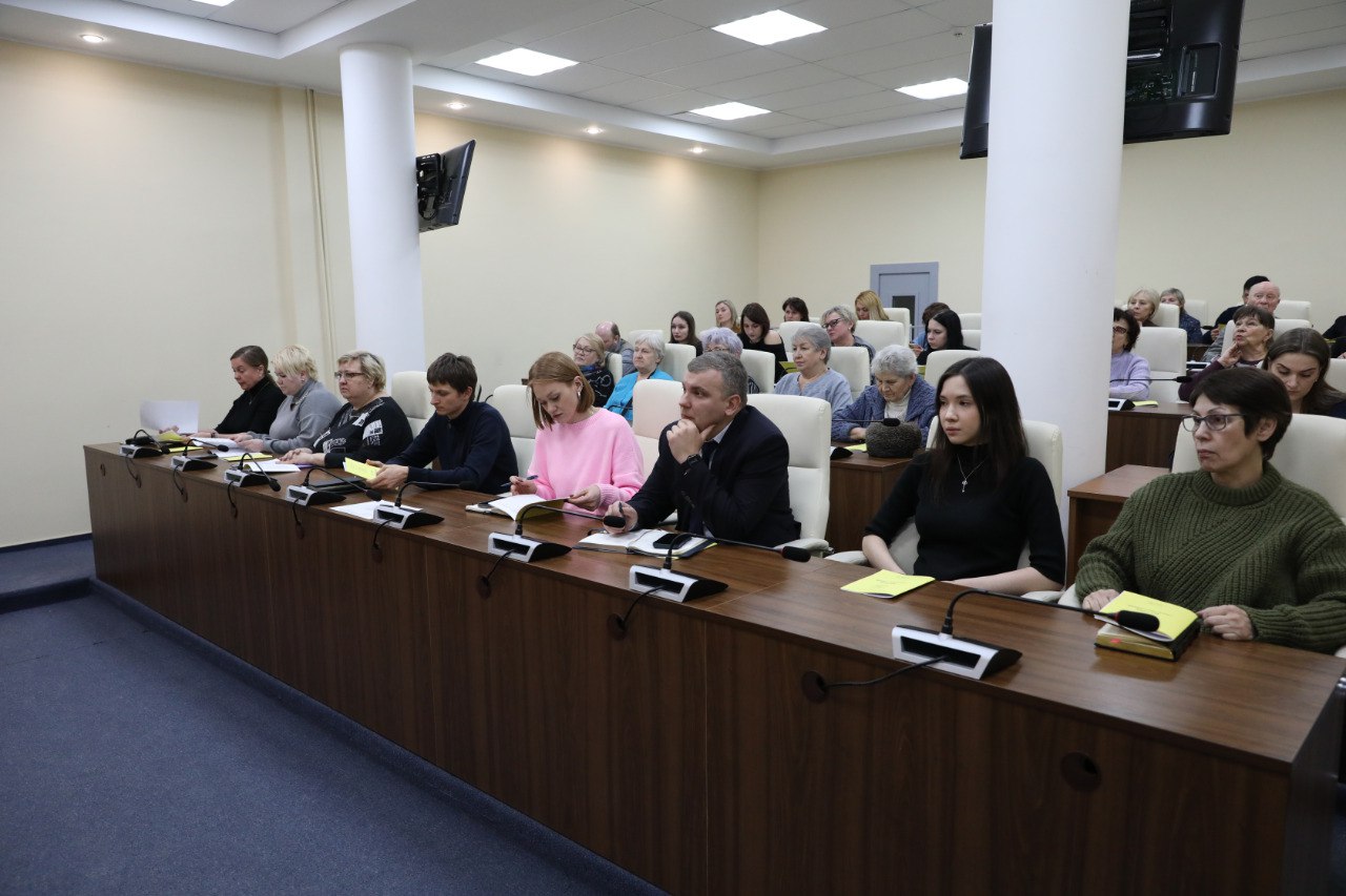 На публичных слушаниях горожан ознакомили с изменениями в Уставе Долгопрудного На публичных слушаниях горожан ознакомили с изменениями в Уставе Долгопрудного