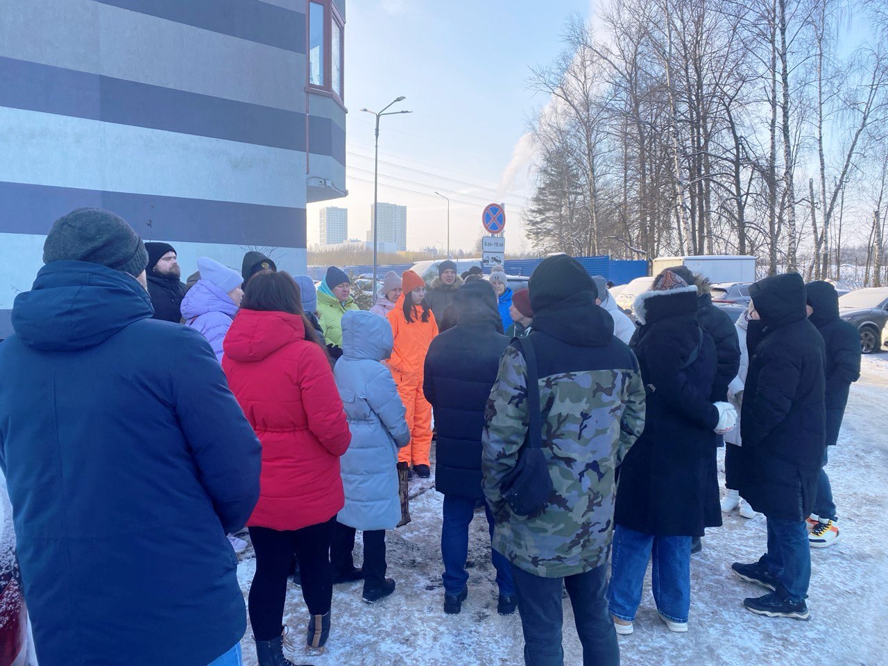 Уполномоченный главы Пушкинского Нина Ушакова и председатель Совета депутатов Артем Садула вновь навестили жителей ЖК «Весна» Уполномоченный главы Пушкинского Нина Ушакова и председатель Совета депутатов Артем Садула вновь навестили жителей ЖК «Весна»