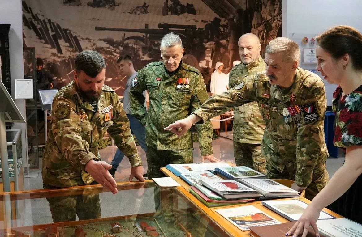 Уважаемые жители города!. В рамках конкурсного отбора проектов инициативного бюджетирования в Московской области проходит голосование за обустройство Музея, посвящённого реутовчанам – участникам специальной военной операции... Уважаемые жители города!. В рамках конкурсного отбора проектов инициативного бюджетирования в Московской области проходит голосование за обустройство Музея, посвящённого реутовчанам – участникам специальной военной операции...