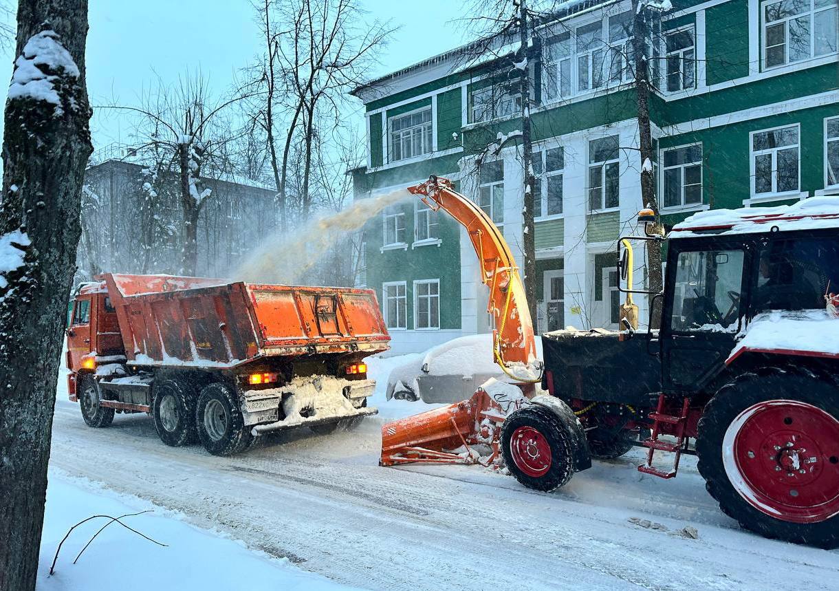 Зима вспомнила, что она зима Зима вспомнила, что она зима