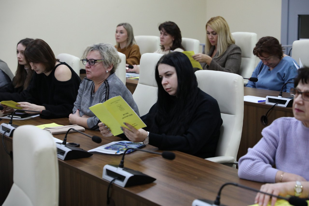 На публичных слушаниях горожан ознакомили с изменениями в Уставе Долгопрудного На публичных слушаниях горожан ознакомили с изменениями в Уставе Долгопрудного