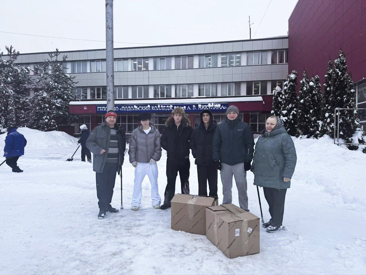 Члены Общественной палаты – активисты из Климовска – передали гуманитарную помощь нашим бойцам в зону СВО