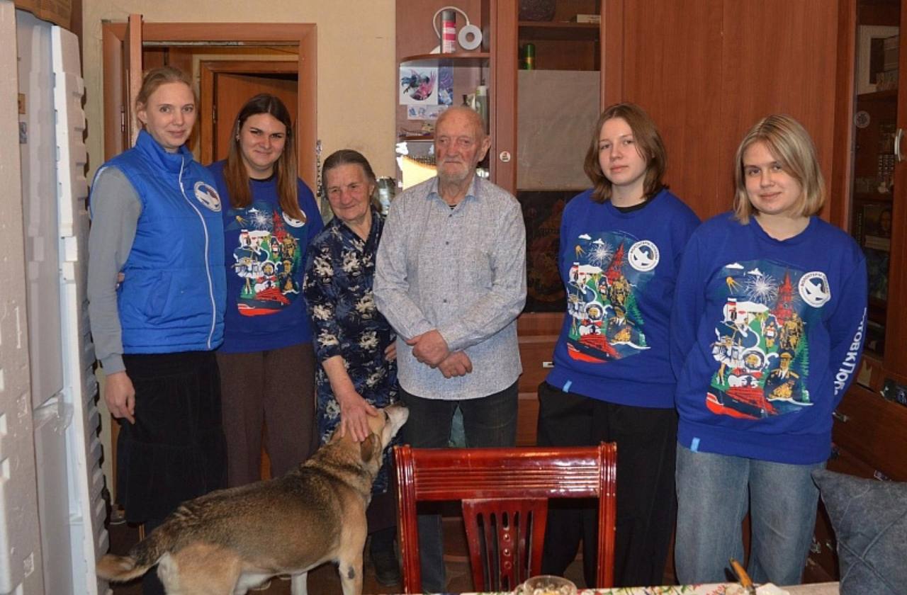 27 января, в памятный день годовщины освобождения Ленинграда, активисты местного отделения Всероссийского общественного движения «Волонтёры Победы» города Белоозёрский г. о. Воскресенск посетили Владимира Фёдоровича... 27 января, в памятный день годовщины освобождения Ленинграда, активисты местного отделения Всероссийского общественного движения «Волонтёры Победы» города Белоозёрский г. о. Воскресенск посетили Владимира Фёдоровича...