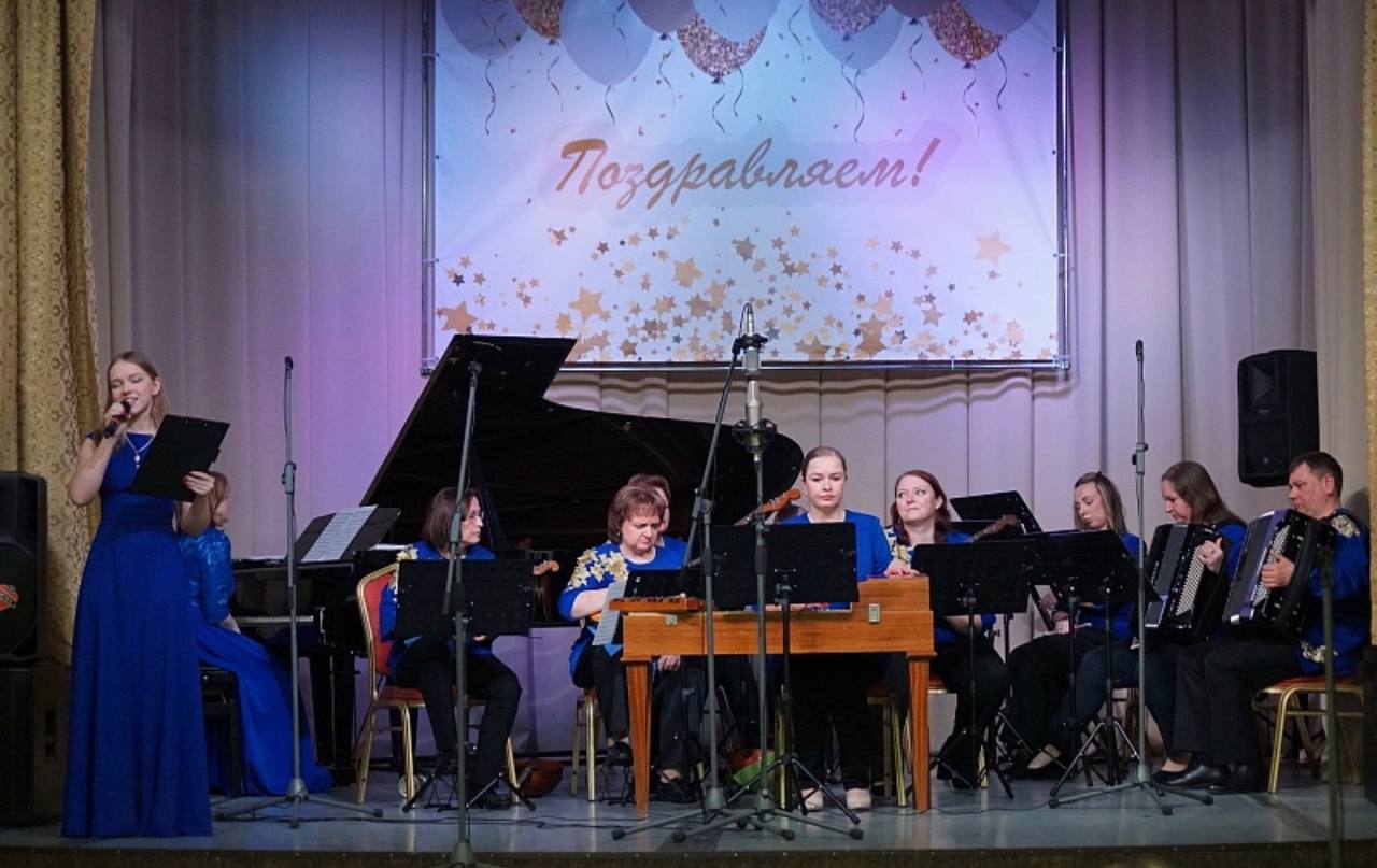 27 января 2026 года в малом зале Дворца культуры «Химик» прошел юбилейный концерт ансамбля русских народных инструментов «Импульс» ДШИ №3 Воскресенской детской школы искусств (руководитель Дмитрий Сметухин, концертмейстер... 27 января 2026 года в малом зале Дворца культуры «Химик» прошел юбилейный концерт ансамбля русских народных инструментов «Импульс» ДШИ №3 Воскресенской детской школы искусств (руководитель Дмитрий Сметухин, концертмейстер...
