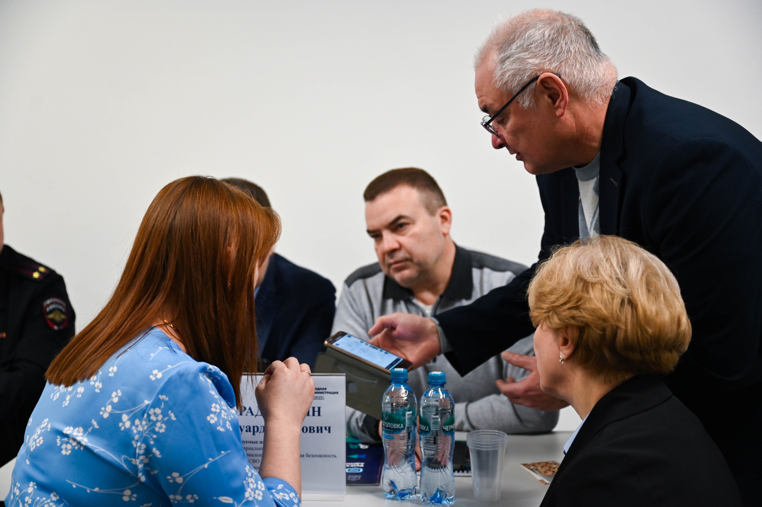 На территории образовательного центра «Старт» имени К.Д. Ушинского в Мисайлово прошла традиционная встреча с жителями в формате «выездной администрации» На территории образовательного центра «Старт» имени К.Д. Ушинского в Мисайлово прошла традиционная встреча с жителями в формате «выездной администрации»