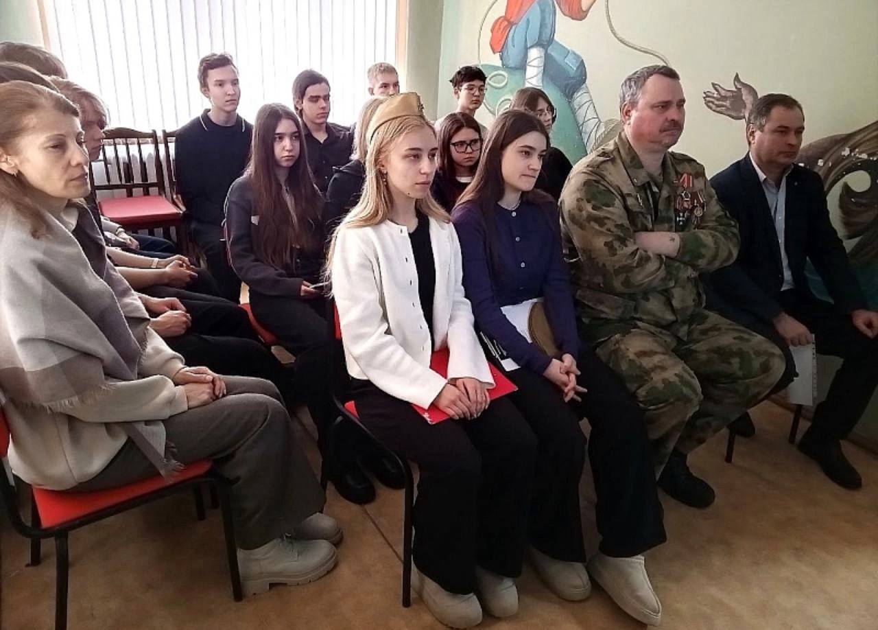 В рамках проекта Единой России «Успех V Единстве поколений» 27 января в детском отделении Воскресенской городской библиотеки №2 прошёл литературно-патриотический час "Блокадной вечности границы" В рамках проекта Единой России «Успех V Единстве поколений» 27 января в детском отделении Воскресенской городской библиотеки №2 прошёл литературно-патриотический час "Блокадной вечности границы"