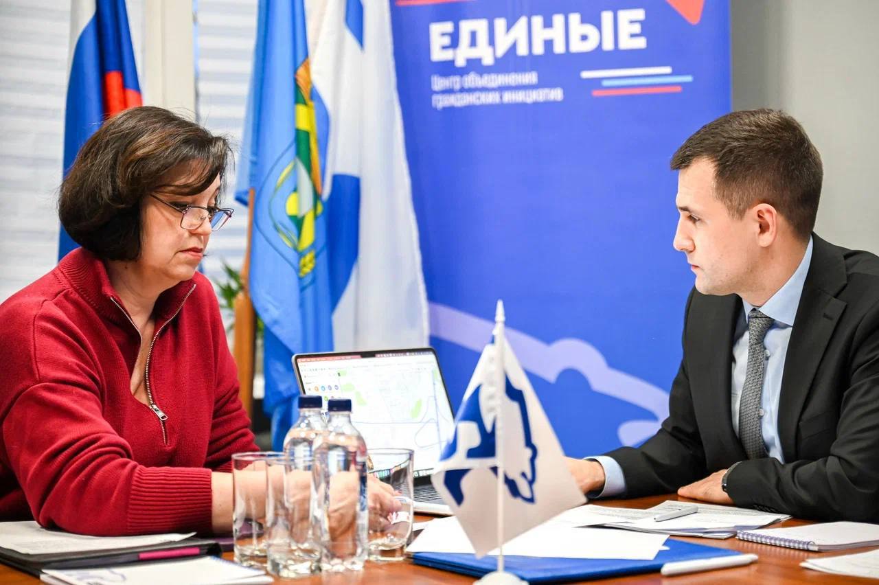 Станислав Каторов: Совместно с Видновским городским прокурором Александром Дроняевым на базе местного отделения партии «Единая Россия» провели личный приём жителей Станислав Каторов: Совместно с Видновским городским прокурором Александром Дроняевым на базе местного отделения партии «Единая Россия» провели личный приём жителей