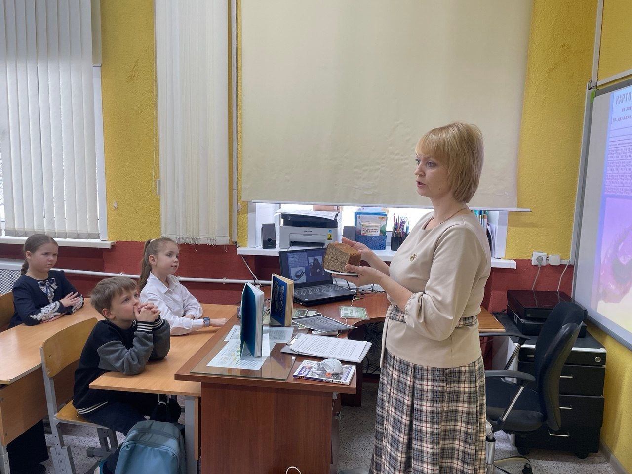 О подвиге героев-ленинградцев говорили в День полного освобождения города Ленинграда от фашистской блокады О подвиге героев-ленинградцев говорили в День полного освобождения города Ленинграда от фашистской блокады