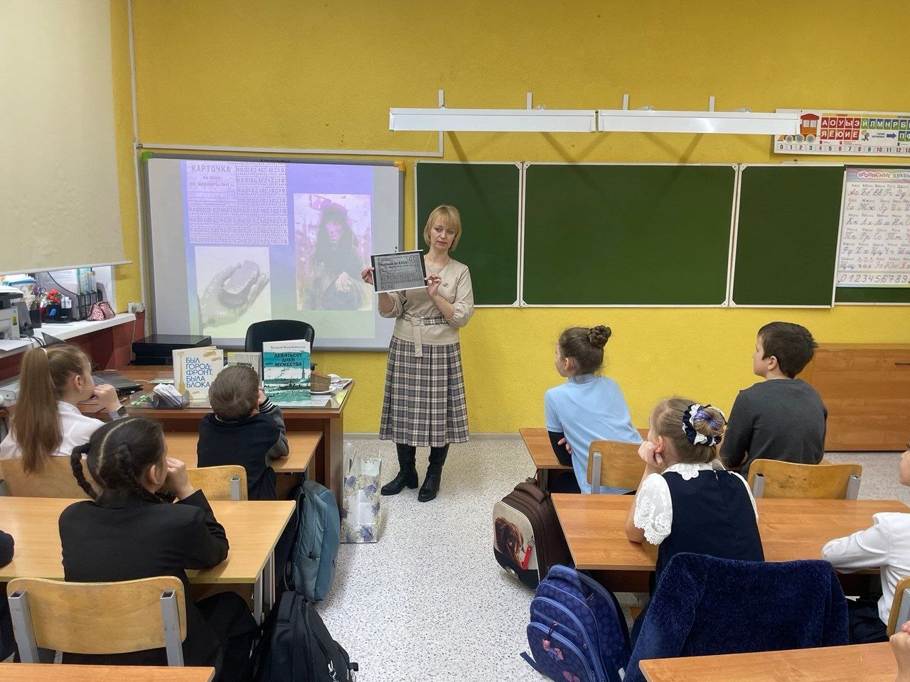 О подвиге героев-ленинградцев говорили в День полного освобождения города Ленинграда от фашистской блокады