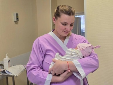 В Видновском перинатальном центре более 50 дней выхаживали недоношенную девочку, родившуюся на 33-й неделе беременности с выраженным дефицитом массы тела