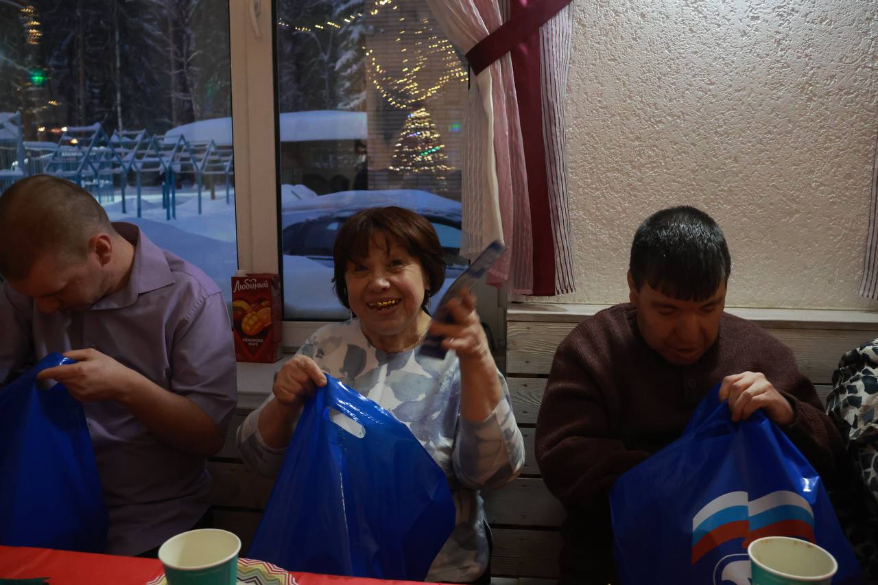 В Протвино прошёл юбилейный, десятый по счёту зимний праздник для людей с ограниченными возможностями здоровья в рамках партийного проекта Единой России «Единая страна - доступная среда» В Протвино прошёл юбилейный, десятый по счёту зимний праздник для людей с ограниченными возможностями здоровья в рамках партийного проекта Единой России «Единая страна - доступная среда»