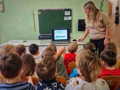 В рамках реализации проекта «Предшкола: стандарт детского сада» в дошкольном отделении гимназии №2 м.о. Чехов (здание 3, п. Васькино) на тематической неделе «Моя Россия» - лексическая тема «Посуда. Продуеты питания» -...