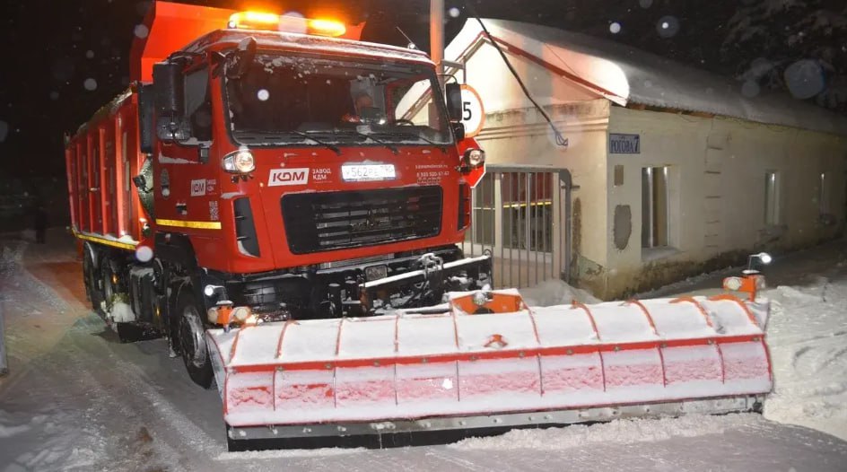 Борьба с последствиями снегопада в Лотошино ведется круглосуточно