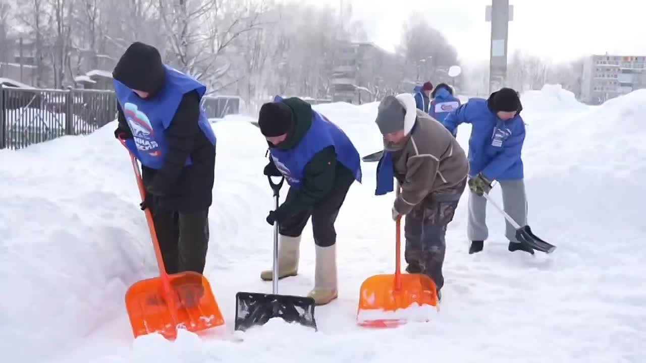 В Сергиевом Посаде прошел масштабный субботник по инициативе партии «Единая Россия»