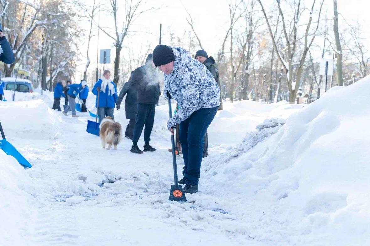 Сегодня в Жуковском прошел субботник Сегодня в Жуковском прошел субботник