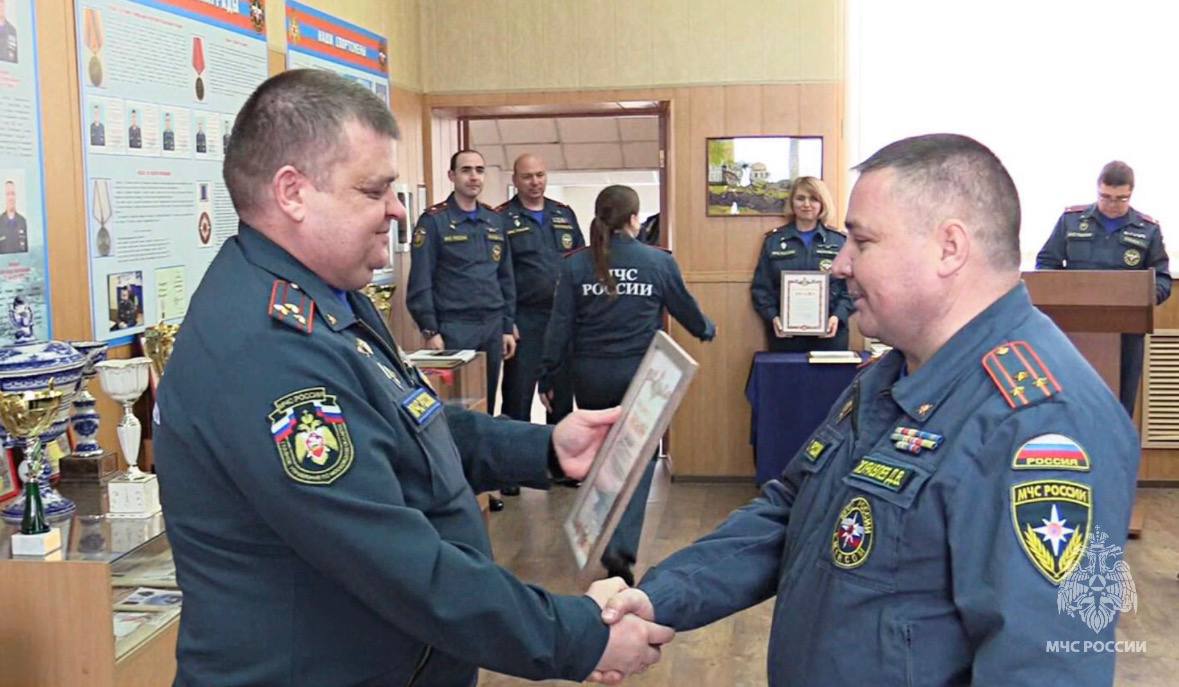 Заместитель начальника Главного управления Алексей Логинов встретился с пожарными Коломны Заместитель начальника Главного управления Алексей Логинов встретился с пожарными Коломны