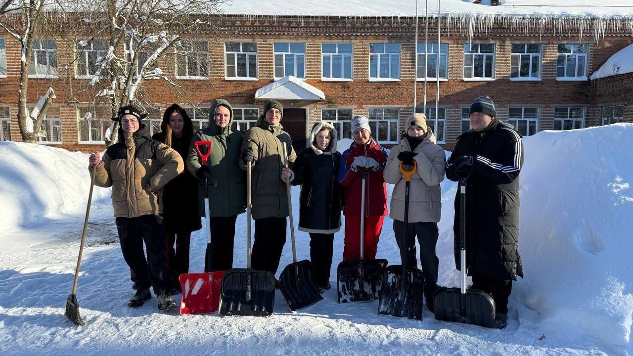 Сегодня в Воскресенске прошел зимний субботник Сегодня в Воскресенске прошел зимний субботник