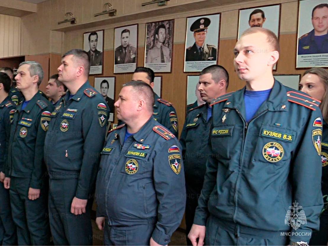 Заместитель начальника Главного управления Алексей Логинов встретился с пожарными Коломны Заместитель начальника Главного управления Алексей Логинов встретился с пожарными Коломны