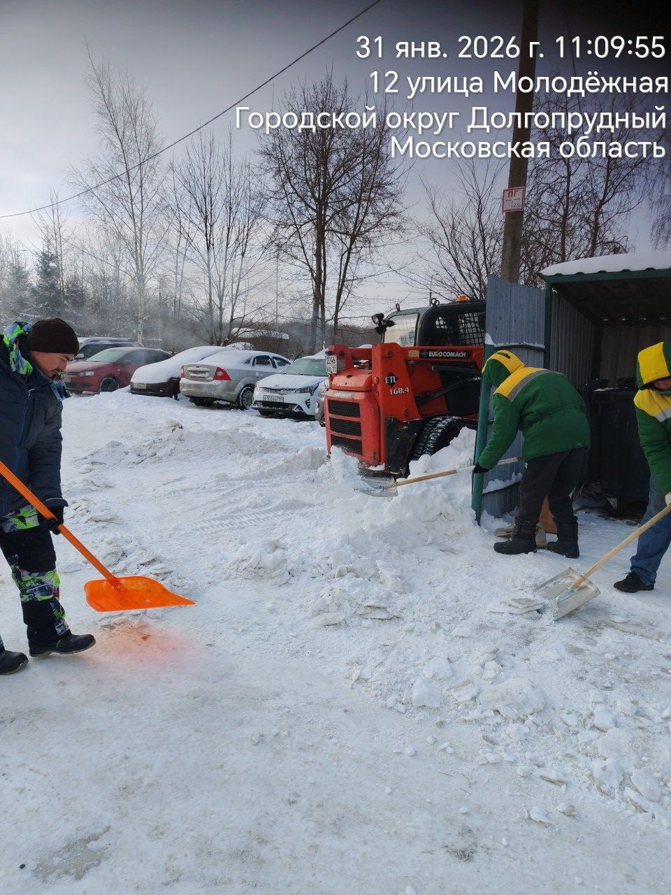 «День за днём»: коммунальные службы Долгопрудного продолжают освобождать город от снега «День за днём»: коммунальные службы Долгопрудного продолжают освобождать город от снега