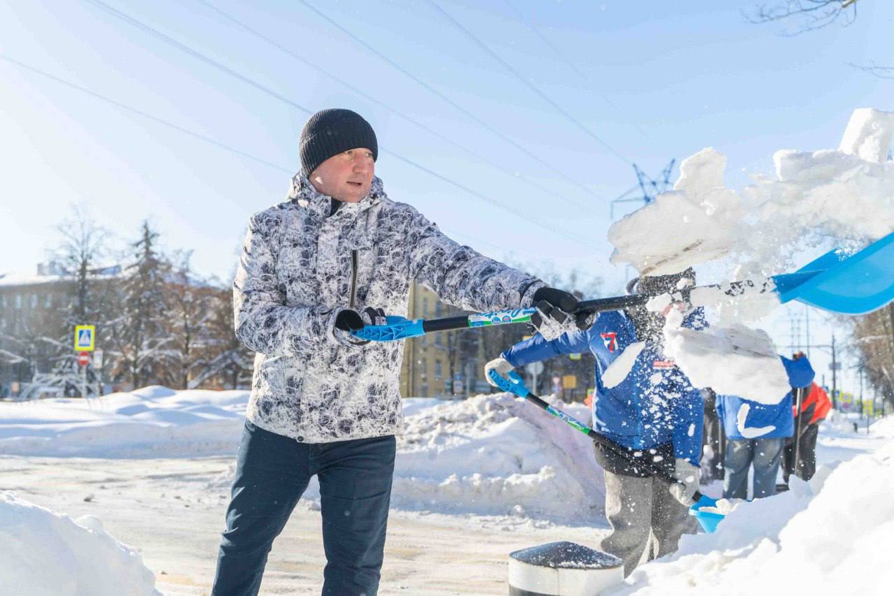 Сегодня в Жуковском прошел субботник Сегодня в Жуковском прошел субботник