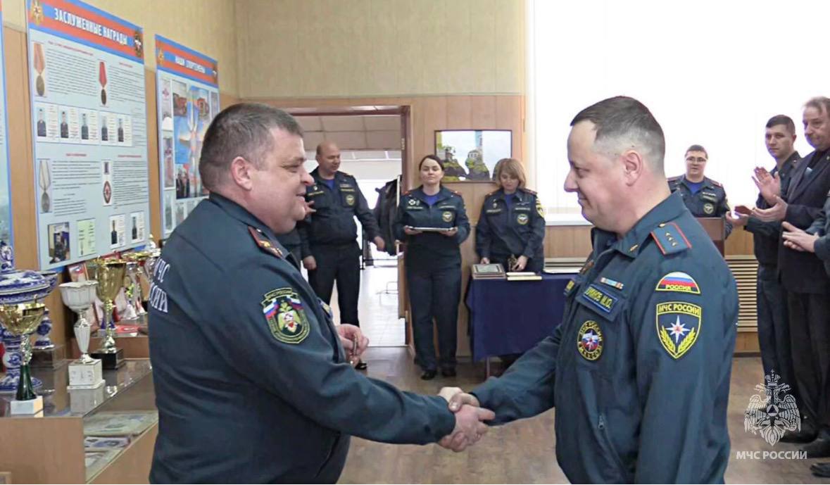 Заместитель начальника Главного управления Алексей Логинов встретился с пожарными Коломны Заместитель начальника Главного управления Алексей Логинов встретился с пожарными Коломны