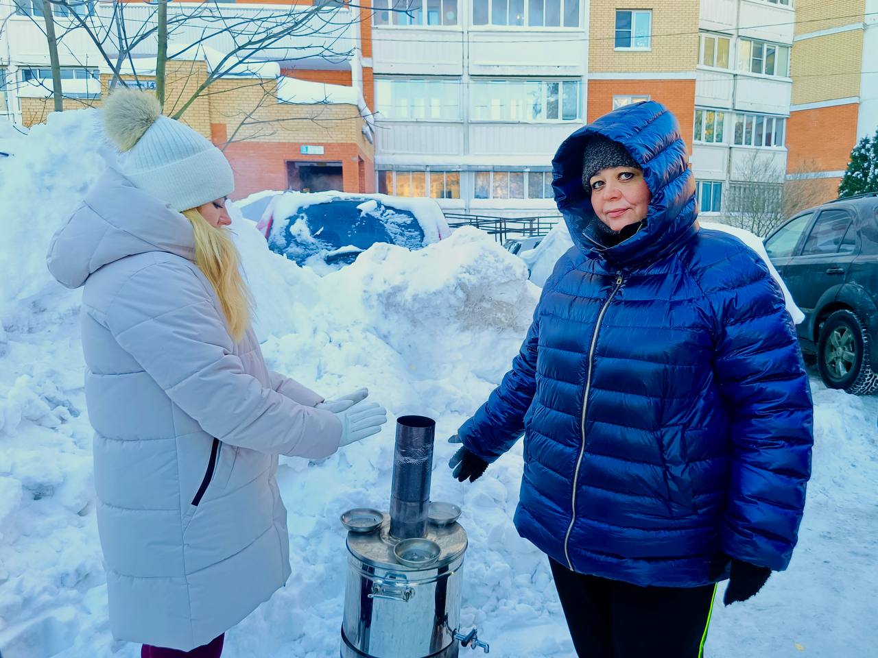 Депутаты и жители города вышли на субботник Депутаты и жители города вышли на субботник