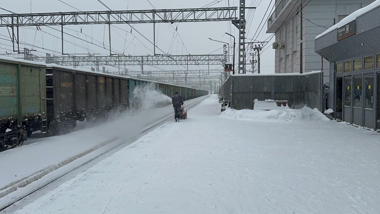 Вывоз снега на ж/д станции Домодедово