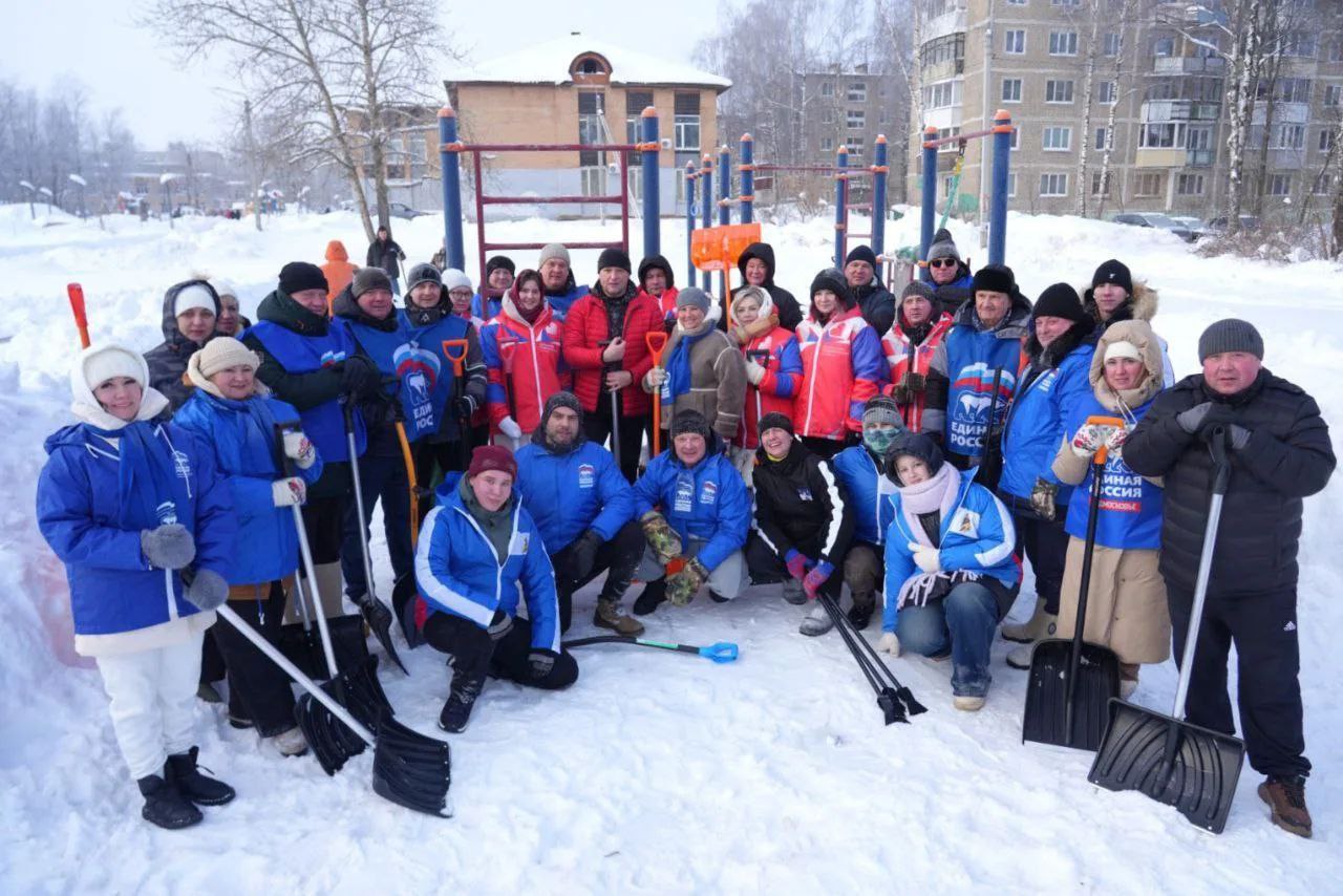 В Сергиевом Посаде прошел масштабный субботник по инициативе партии «Единая Россия» В Сергиевом Посаде прошел масштабный субботник по инициативе партии «Единая Россия»