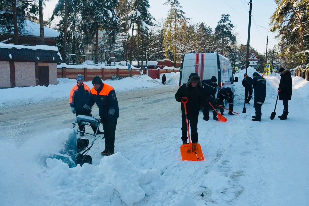 Сегодня в Жуковском прошел субботник Сегодня в Жуковском прошел субботник