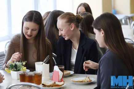 Новые горизонты школьного питания: кебаб, тортилья и другие необычные блюда