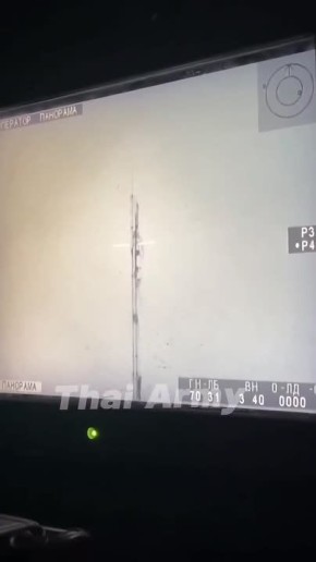 Кадры, на которых военнослужащие Королевской армии Таиланда стреляют ПТУР «Барьер» с БТР-3РК украинского производства во время конфликта между Таиландом и Камбоджей