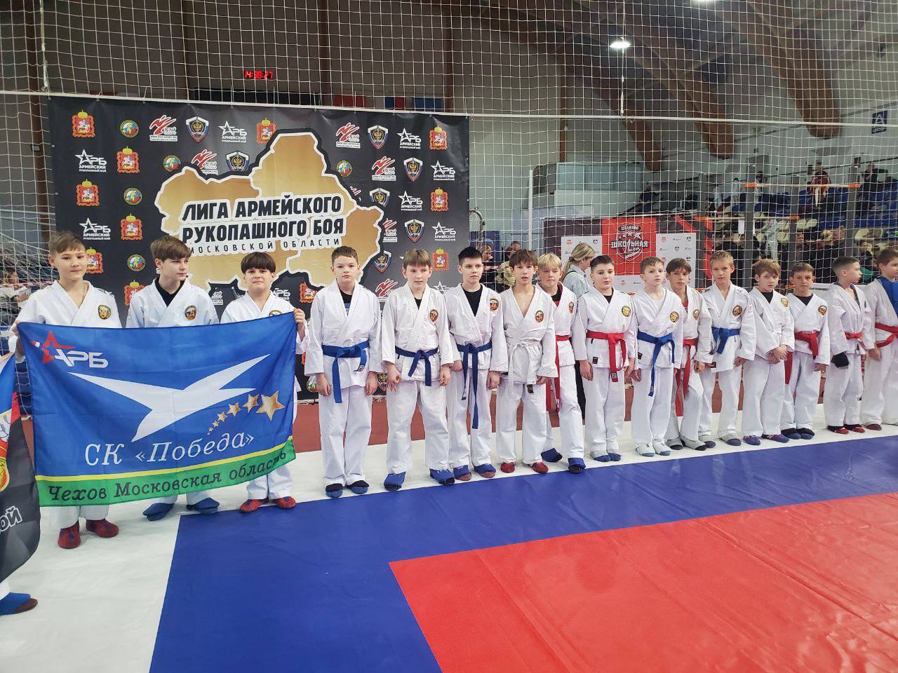 КОМПЛЕКТ НАГРАД НА ОБЛАСТНЫХ СОРЕВНОВАНИЯХ У СПОРТСМЕНОВ ИЗ ЧЕХОВА КОМПЛЕКТ НАГРАД НА ОБЛАСТНЫХ СОРЕВНОВАНИЯХ У СПОРТСМЕНОВ ИЗ ЧЕХОВА