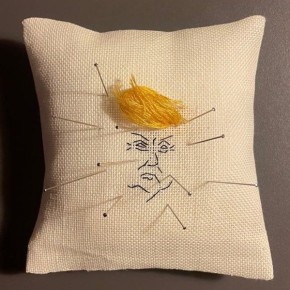 В ответ на заявления Трампа о намерении приобрести Гренландию, являющуюся частью Датского королевства более 300 лет, в Дании набирает популярность своеобразная форма протеста