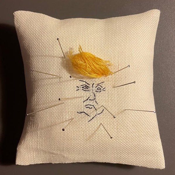 В ответ на заявления Трампа о намерении приобрести Гренландию, являющуюся частью Датского королевства более 300 лет, в Дании набирает популярность своеобразная форма протеста