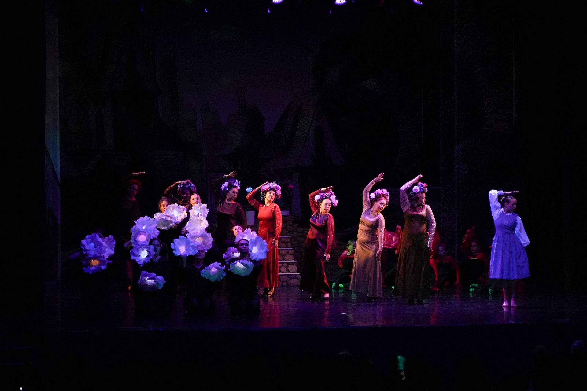 Наши новости. "Сказка сказок" ожила на сцене Дворца культуры «Дружба» м.о. Чехов Наши новости. "Сказка сказок" ожила на сцене Дворца культуры «Дружба» м.о. Чехов