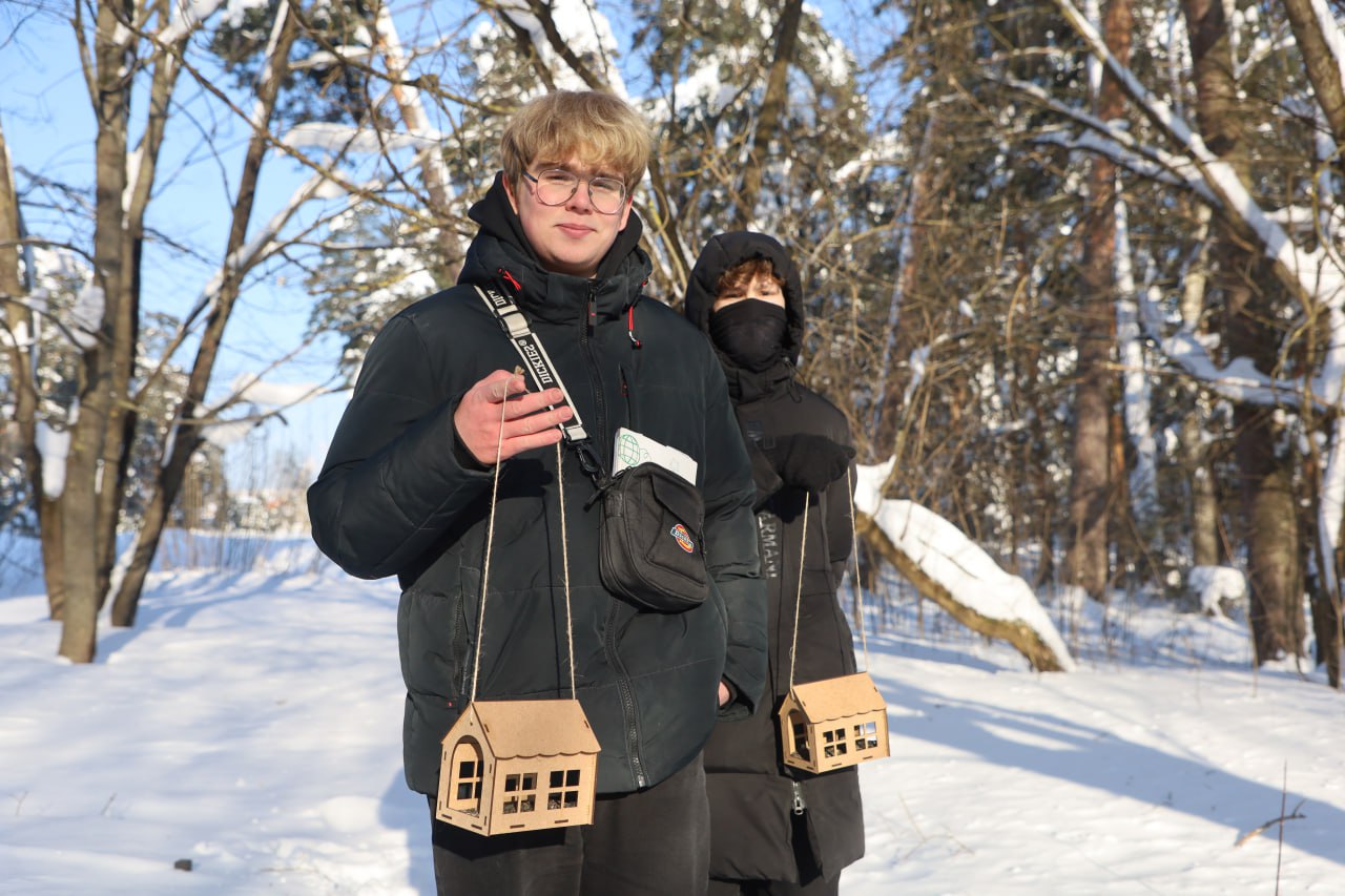В Серпухове состоялась традиционная всероссийская акция «Покорми птиц зимой» В Серпухове состоялась традиционная всероссийская акция «Покорми птиц зимой»