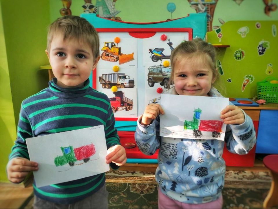 В рамках реализации проекта «Предшкола: стандарт детского сада» в дошкольном отделении гимназии №2 м.о. Чехов (здание 3, п. Васькино) на тематической неделе «Экпериментариум» - лексическая тема «Великие ученые и их... В рамках реализации проекта «Предшкола: стандарт детского сада» в дошкольном отделении гимназии №2 м.о. Чехов (здание 3, п. Васькино) на тематической неделе «Экпериментариум» - лексическая тема «Великие ученые и их...