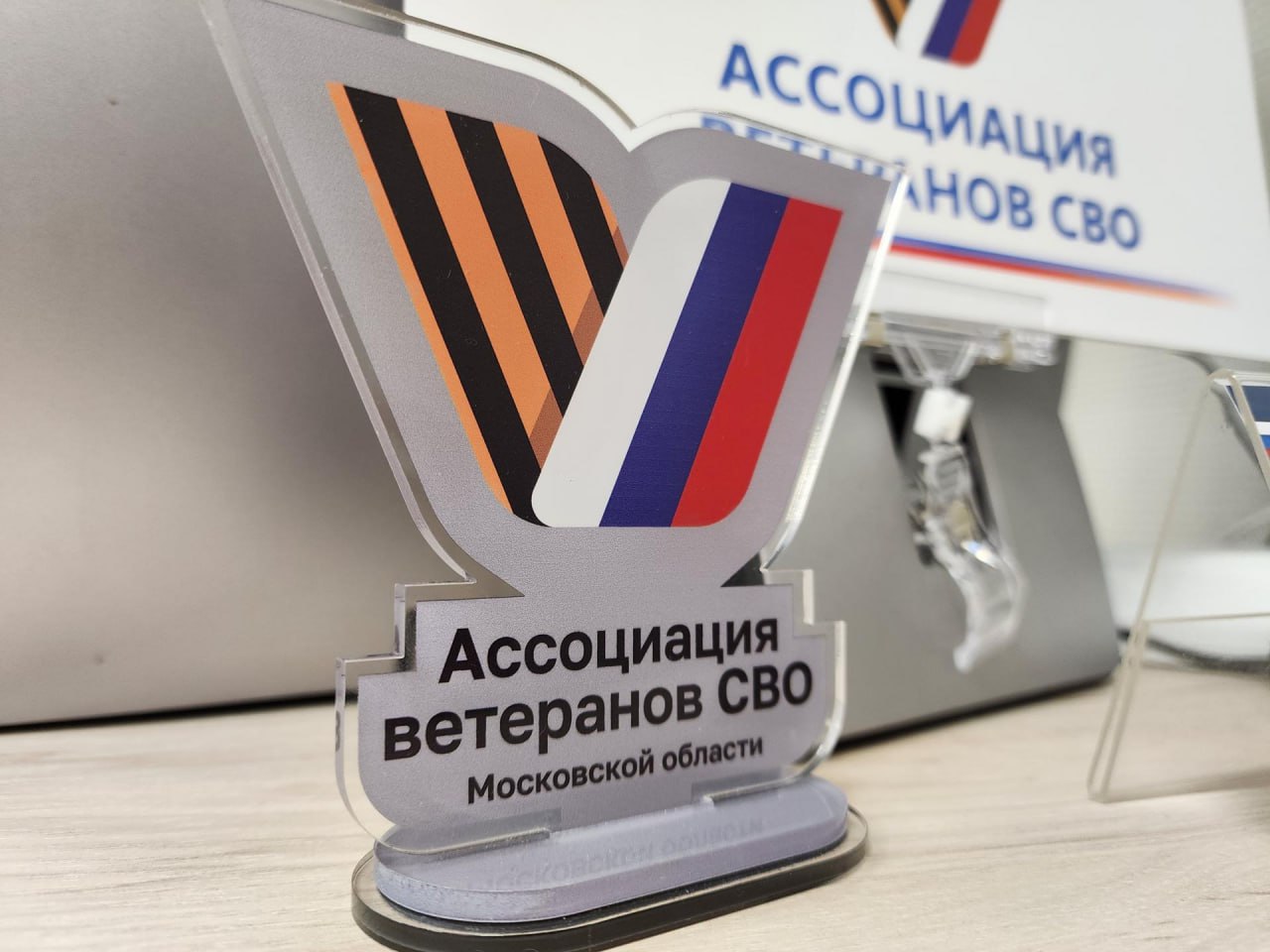 Антон Иванов, бывший начальник второго караула пожарно-спасательной части № 259 прошел путь от спасения людей в горящих зданиях до помощи ветеранам СВО в возвращении к мирной жизни Антон Иванов, бывший начальник второго караула пожарно-спасательной части № 259 прошел путь от спасения людей в горящих зданиях до помощи ветеранам СВО в возвращении к мирной жизни