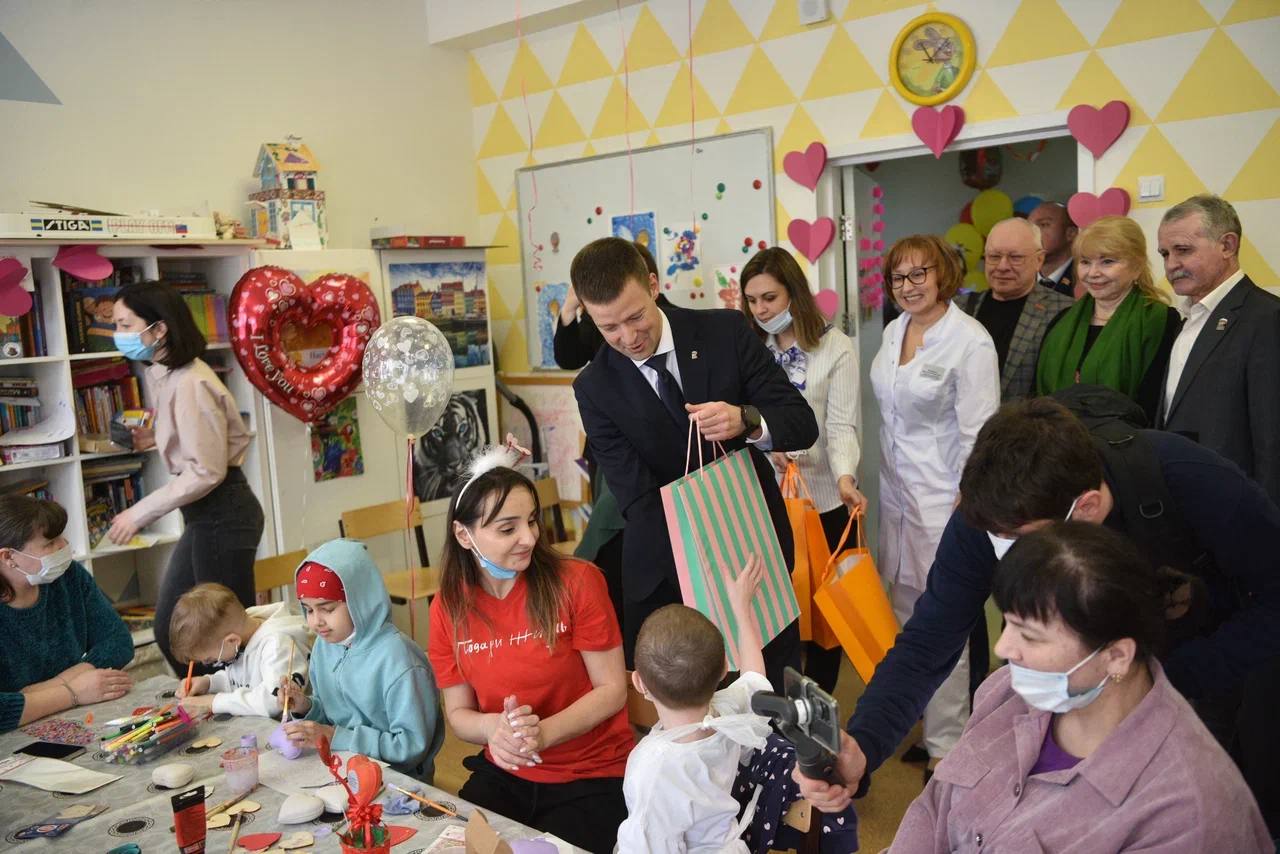 Сергей Юров: Маленькие герои и Добрая комната Сергей Юров: Маленькие герои и Добрая комната